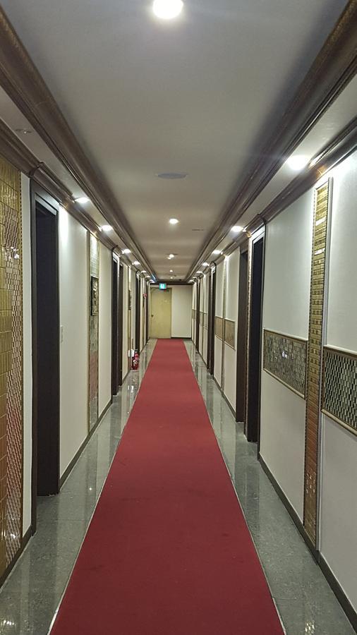 Daegu Hilltop Hotel מראה חיצוני תמונה