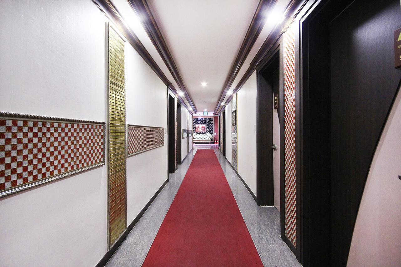 Daegu Hilltop Hotel מראה חיצוני תמונה