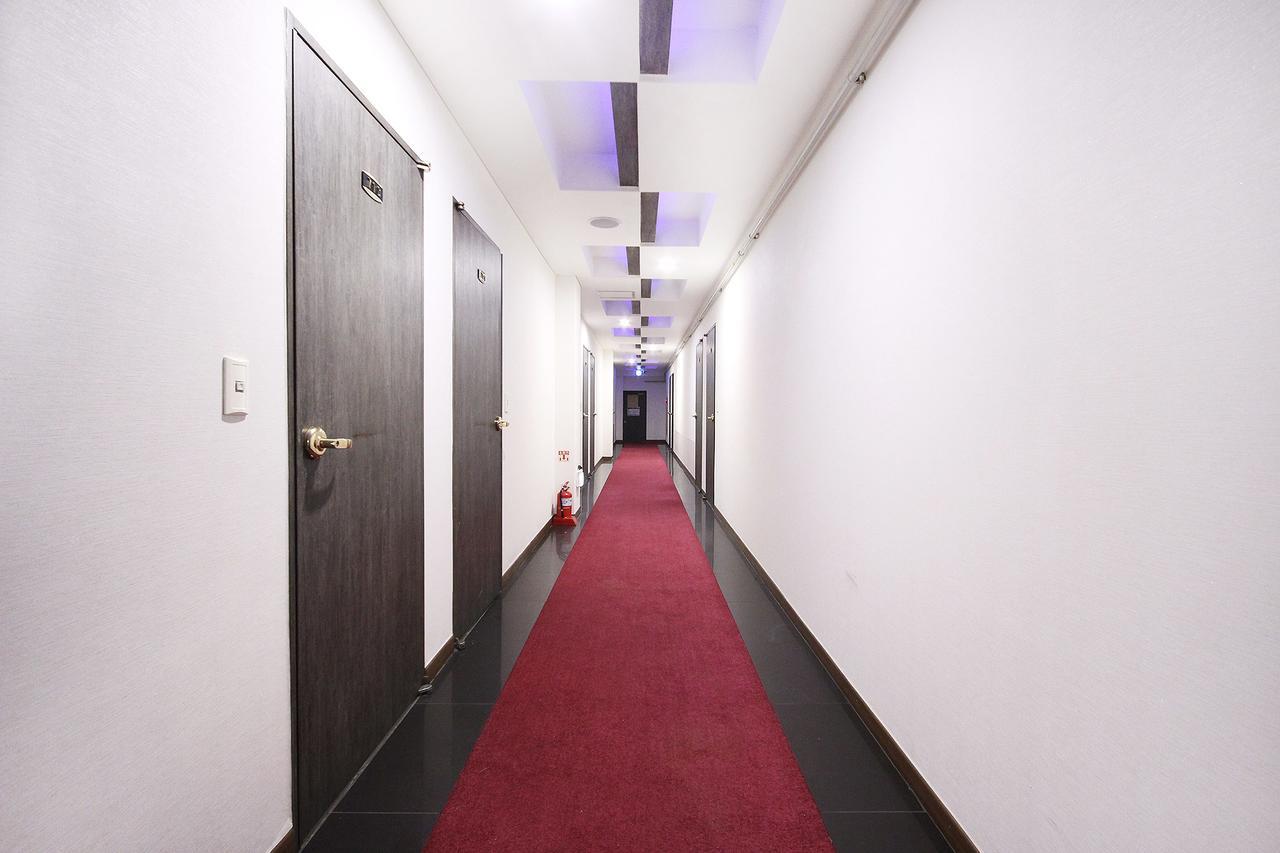 Daegu Hilltop Hotel מראה חיצוני תמונה